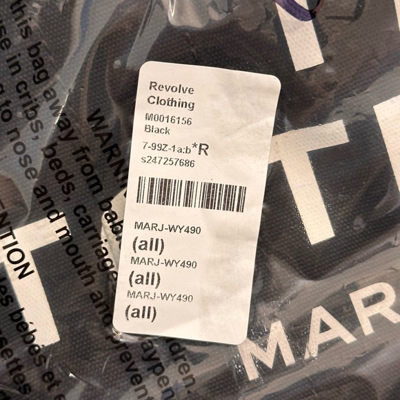 NEW Marc Jacobs The Canvas Large Tote Bag in Black REVOLVE DESIGNER - Picture 6 of 13